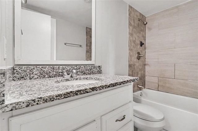 856 Park Villa Way, Jonesboro, GA 30238