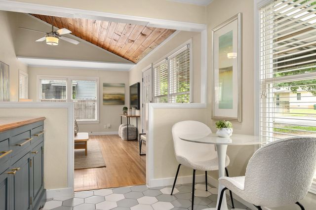 5517 Avenue G A, Austin, TX 78751
