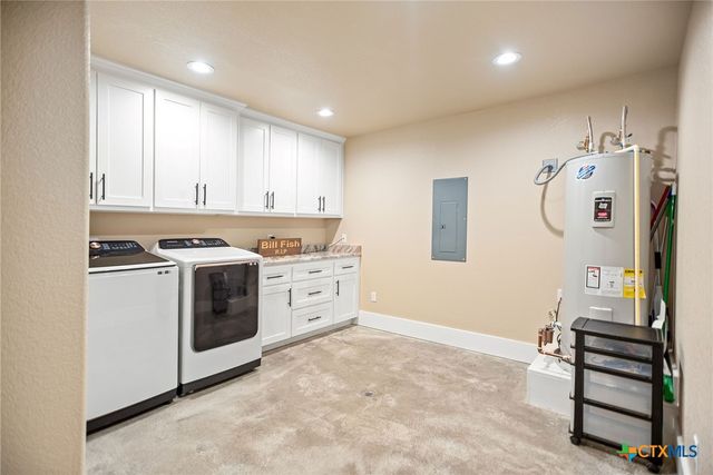 82 Circle Hook, Port O'connor, TX 77982