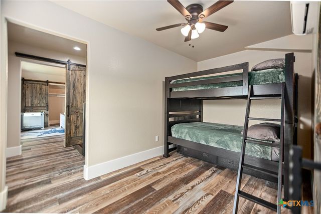 82 Circle Hook, Port O'connor, TX 77982