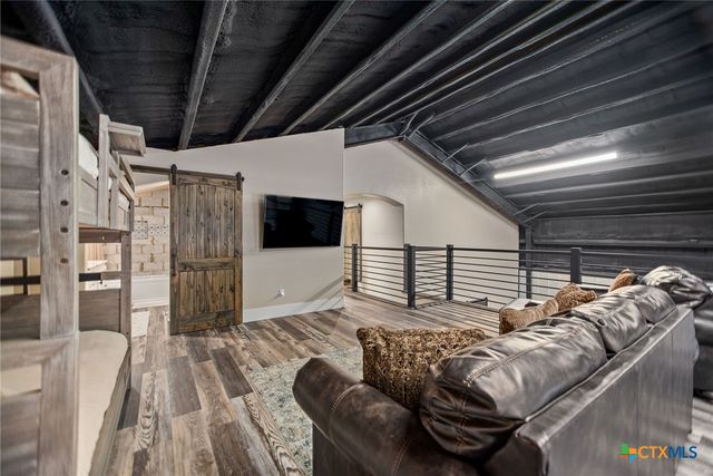 82 Circle Hook, Port O'connor, TX 77982