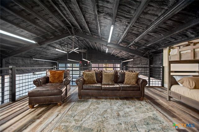 82 Circle Hook, Port O'connor, TX 77982