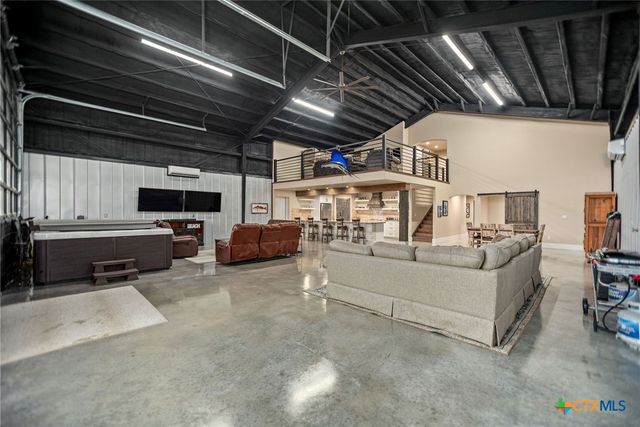 82 Circle Hook, Port O'connor, TX 77982