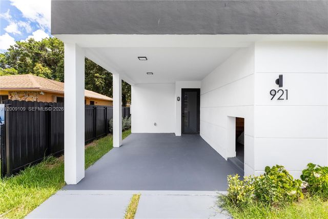 921 NW 55th St 1, Miami, FL 33127