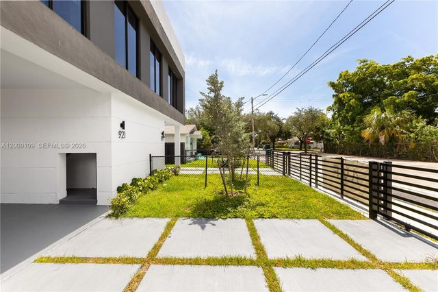 921 NW 55th St 1, Miami, FL 33127