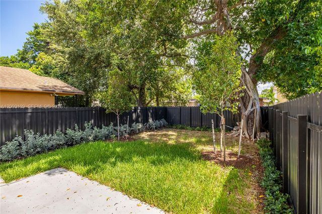 921 NW 55th St 1, Miami, FL 33127