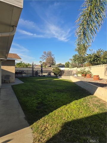 8725 Boxwood Court, Fontana, CA 92335