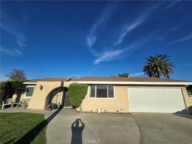 8725 Boxwood Court, Fontana, CA 92335
