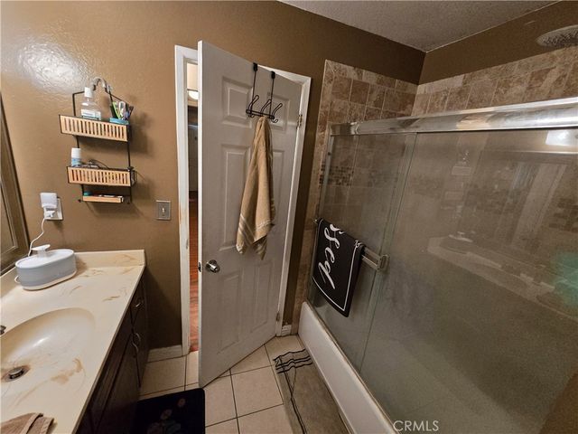 8725 Boxwood Court, Fontana, CA 92335
