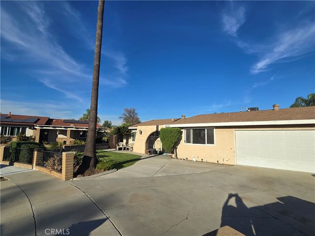 8725 Boxwood Court, Fontana, CA 92335