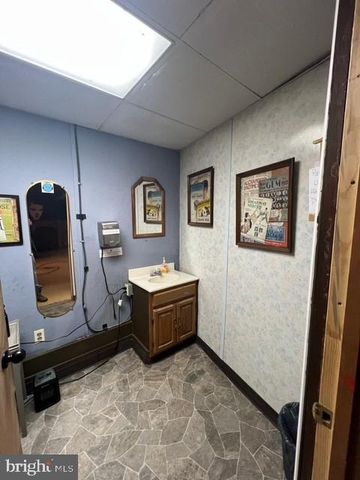 15 N MAIN STREET, Keyser, WV 26726