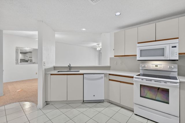 6101 SE Se Landing Way Way 5, Stuart, FL 34997