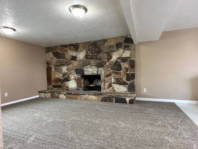 236 E OAK LN, Farmington, UT 84025