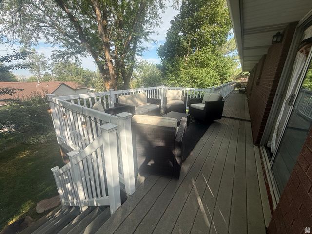 236 E OAK LN, Farmington, UT 84025