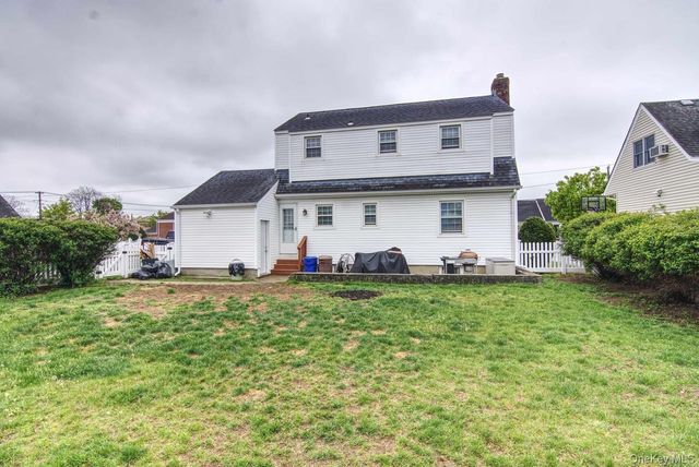 37 Sheridan Street, Valley Stream, NY 11580