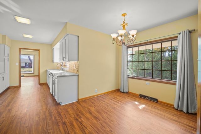 120 Kenway Rd., Waterloo, IA 50701