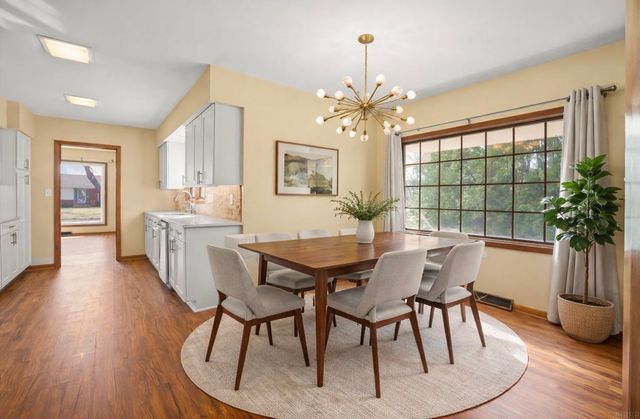 120 Kenway Rd., Waterloo, IA 50701