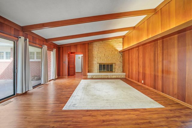 120 Kenway Rd., Waterloo, IA 50701