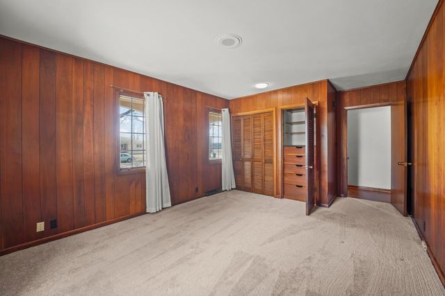 120 Kenway Rd., Waterloo, IA 50701