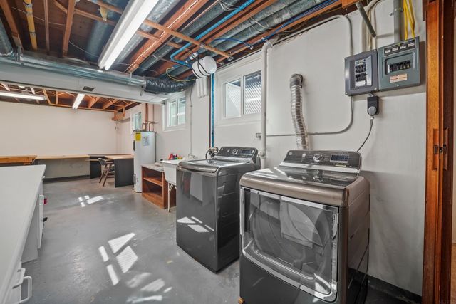 120 Kenway Rd., Waterloo, IA 50701