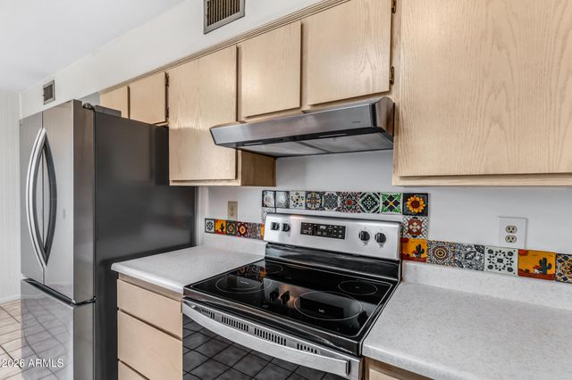 10737 W SANTA FE Drive, Sun City, AZ 85351