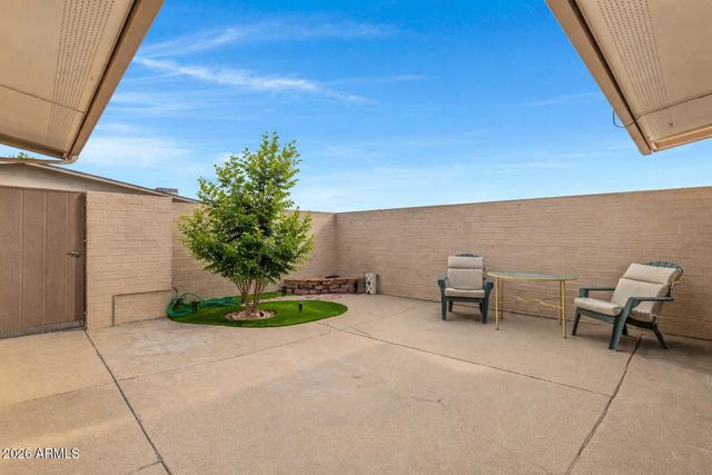 10737 W SANTA FE Drive, Sun City, AZ 85351