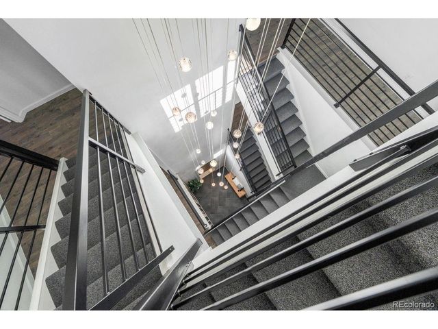 9350 W Florida Ave, Lakewood, CO 80232