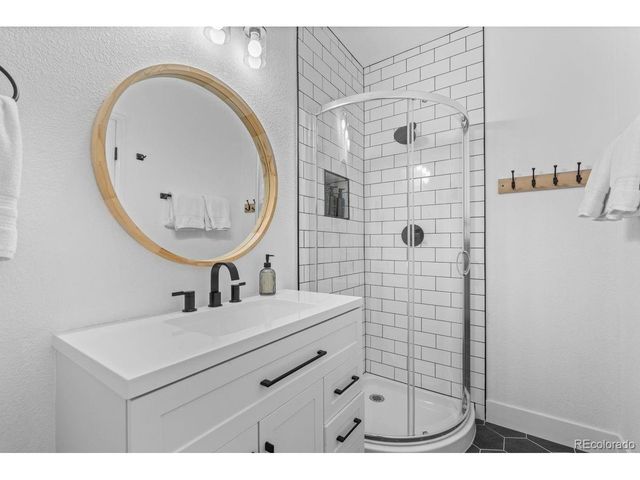 9350 W Florida Ave, Lakewood, CO 80232