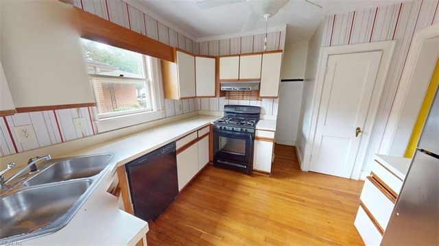 76 Raleigh RD, Newport News, VA 23601