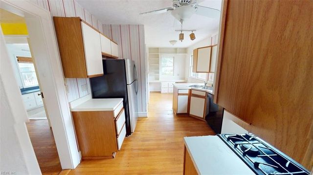 76 Raleigh RD, Newport News, VA 23601