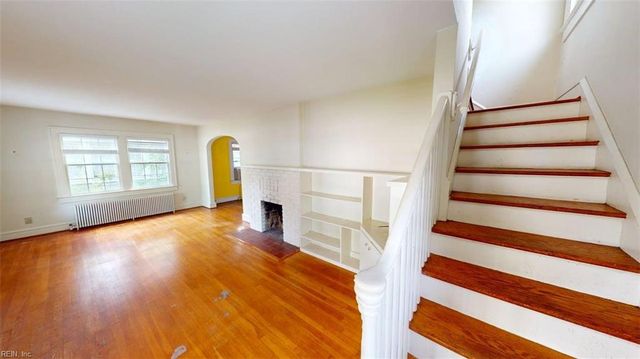 76 Raleigh RD, Newport News, VA 23601