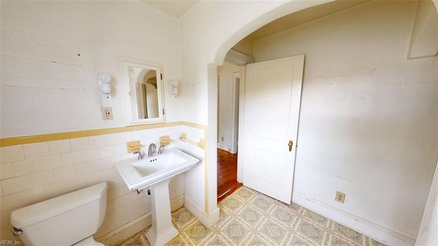 76 Raleigh RD, Newport News, VA 23601