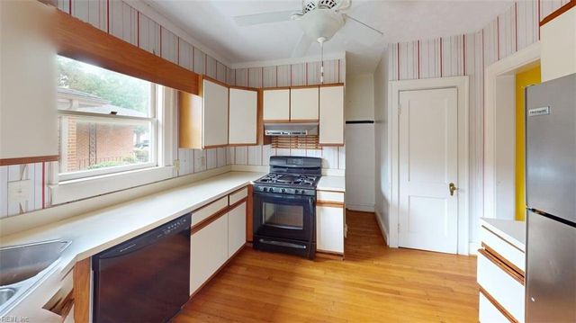 76 Raleigh RD, Newport News, VA 23601