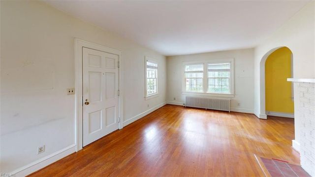76 Raleigh RD, Newport News, VA 23601