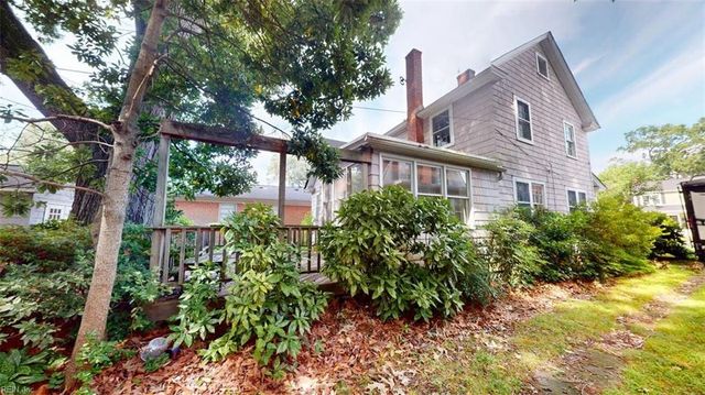 76 Raleigh RD, Newport News, VA 23601