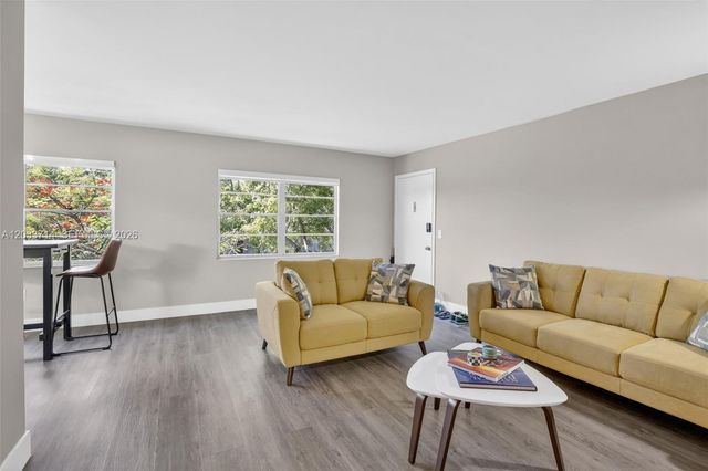 151 SW 135th Ter 314T, Pembroke Pines, FL 33027