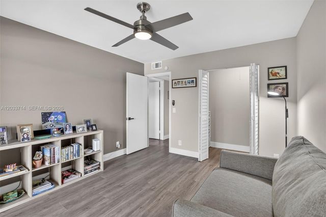 151 SW 135th Ter 314T, Pembroke Pines, FL 33027