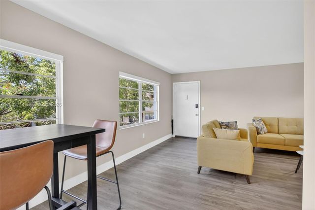 151 SW 135th Ter 314T, Pembroke Pines, FL 33027