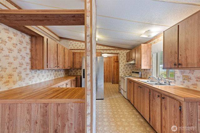 26117 34th Avenue E, Spanaway, WA 98387
