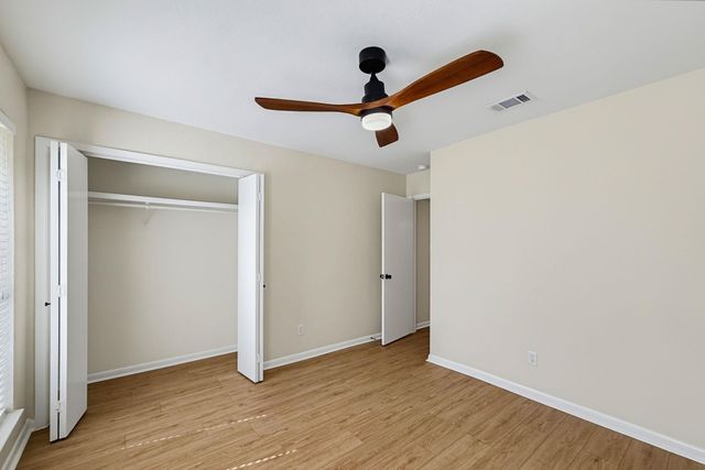 7903 TEALWOOD TRL, Austin, TX 78731