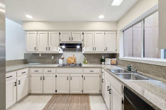 7903 TEALWOOD TRL, Austin, TX 78731