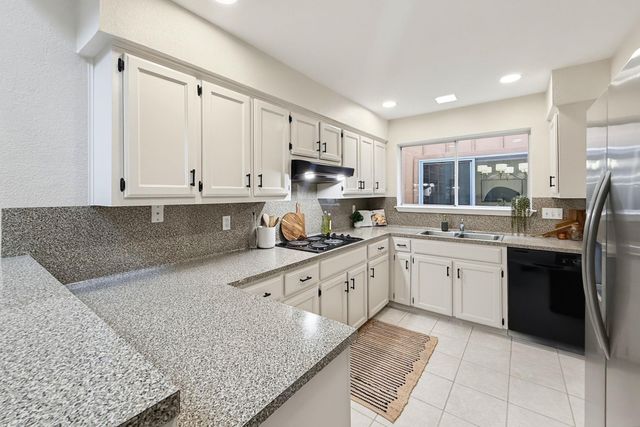 7903 TEALWOOD TRL, Austin, TX 78731