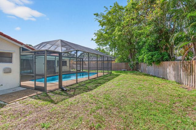 2453 NW 26th Circle, Boca Raton, FL 33431