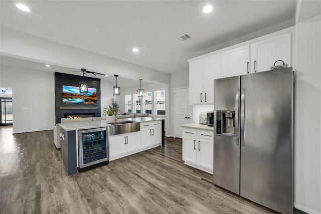 13642 Giant Panda Bear Avenue, Crosby, TX 77532