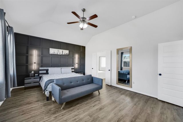 13642 Giant Panda Bear Avenue, Crosby, TX 77532