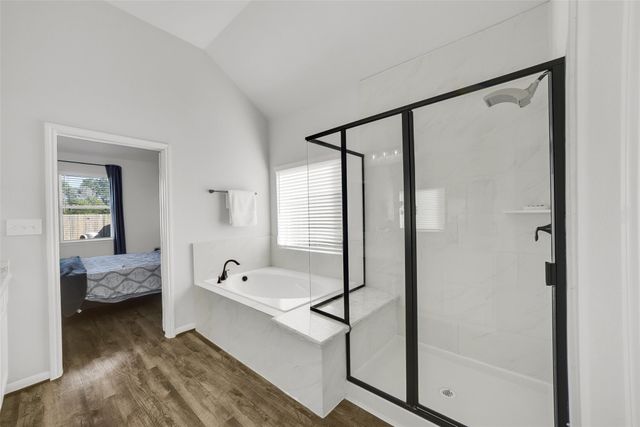 13642 Giant Panda Bear Avenue, Crosby, TX 77532