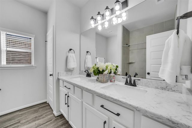 13642 Giant Panda Bear Avenue, Crosby, TX 77532