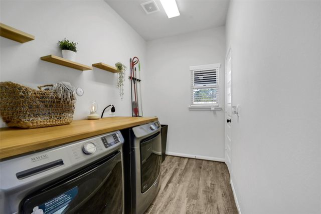 13642 Giant Panda Bear Avenue, Crosby, TX 77532