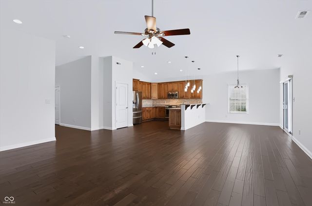 4581 Lexington Row, Greenwood, IN 46143