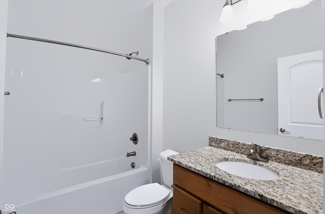 4581 Lexington Row, Greenwood, IN 46143